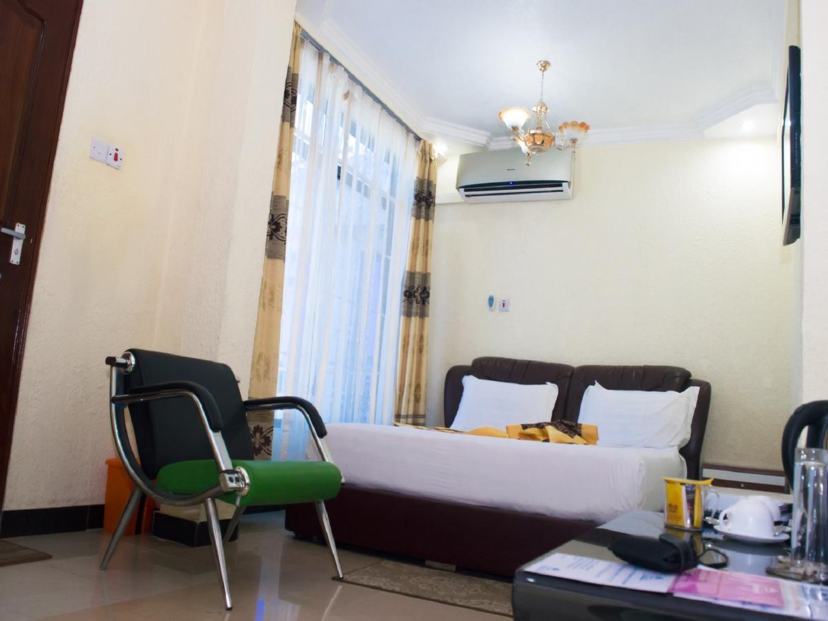 Best Point Hotel Dar es Salaam Exterior photo